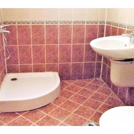 Two-bedroom In Apartamento Ravda